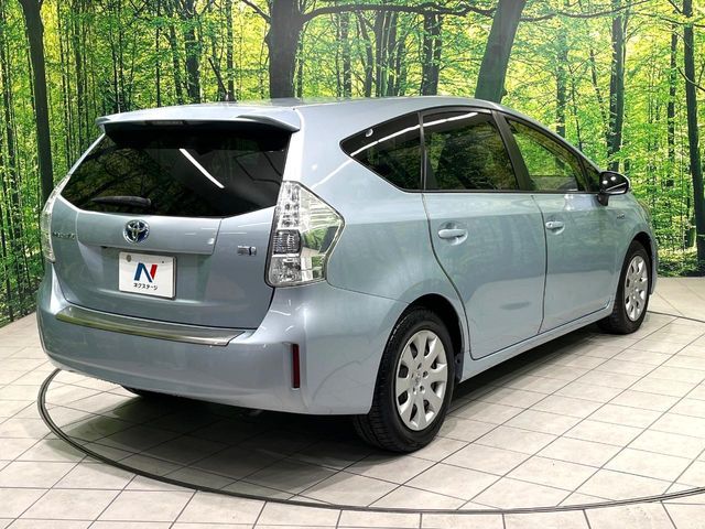 PRIUS Alpha