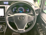 VOXY HYBRID
