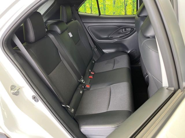 YARIS CROSS HYBRID