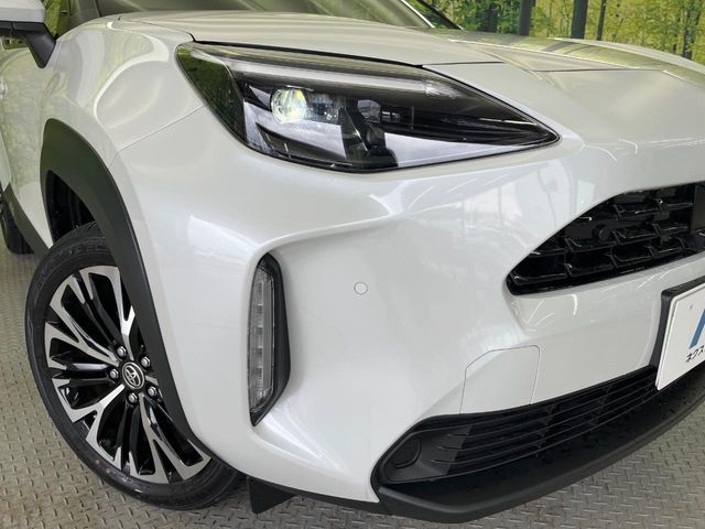 YARIS CROSS HYBRID