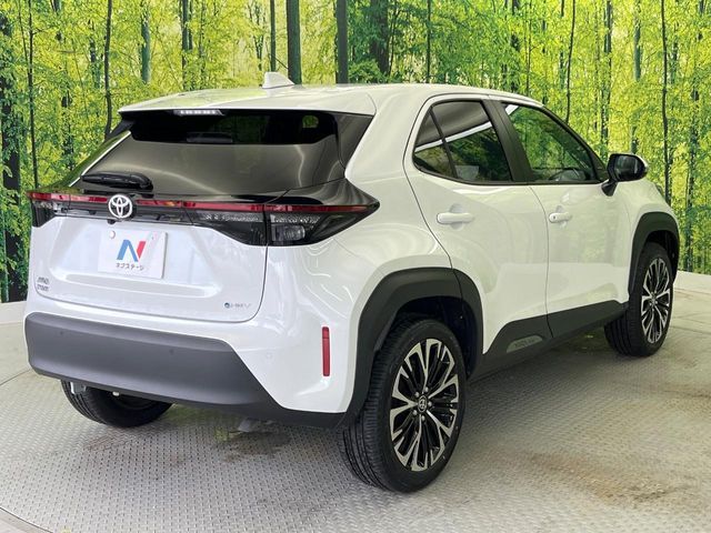YARIS CROSS HYBRID