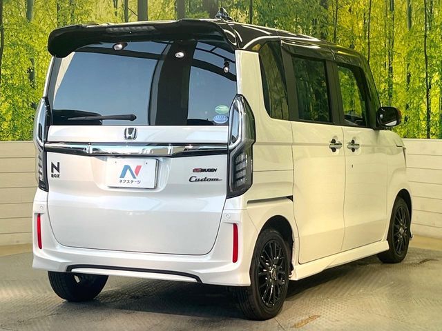 N BOX CUSTOM