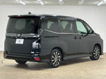 VOXY HYBRID