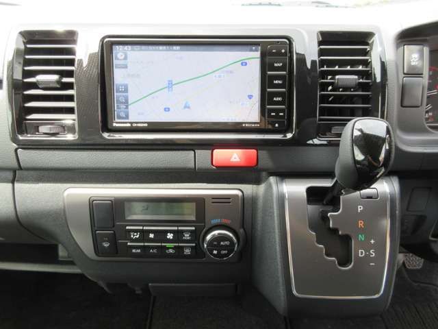 HIACE van 4WD