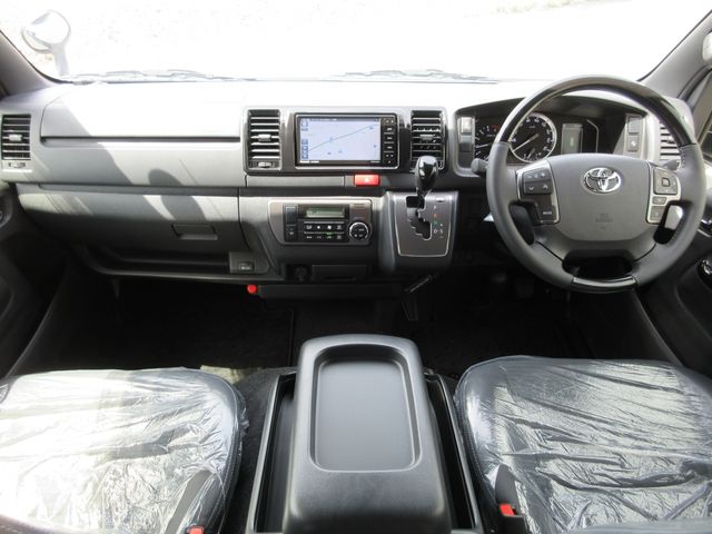 HIACE van 4WD