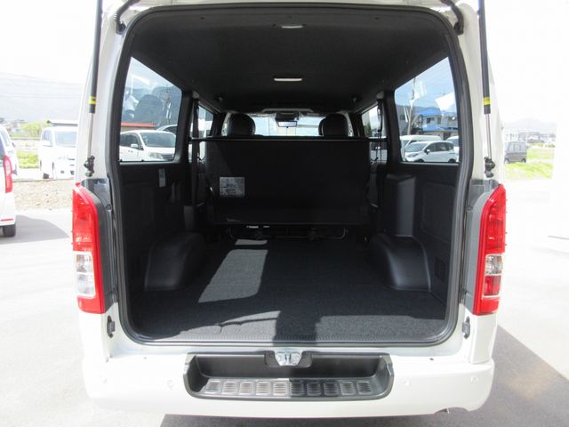 HIACE van 4WD