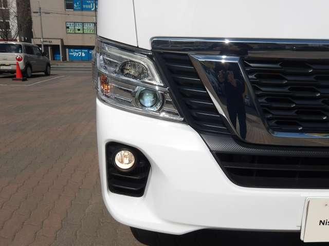 NV350 CARAVAN 4WD