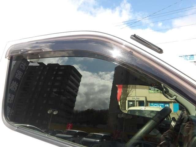 NV350 CARAVAN 4WD