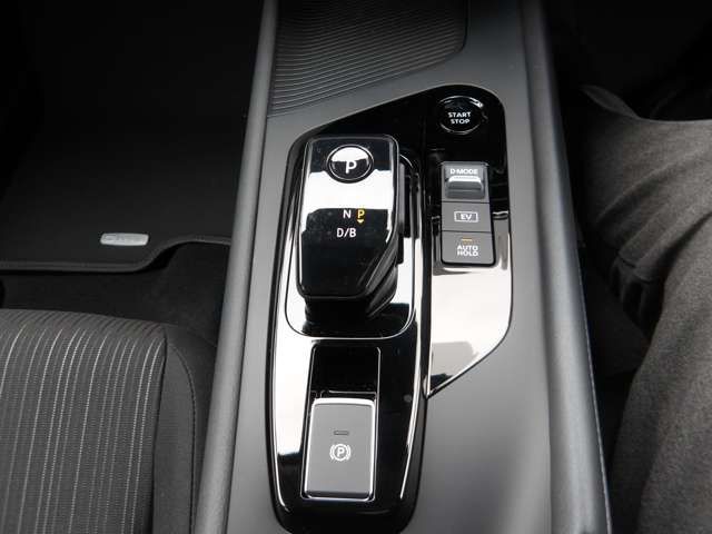 NOTE 4WD