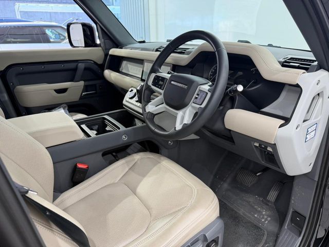 ROVER DEFENDER
