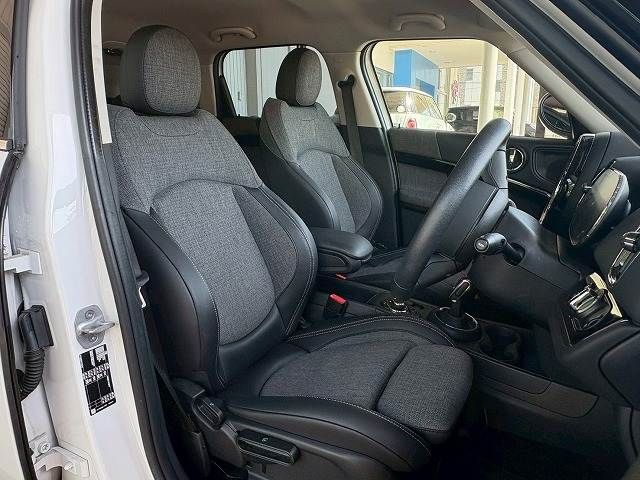 MINI COOPER D CROSSOVER