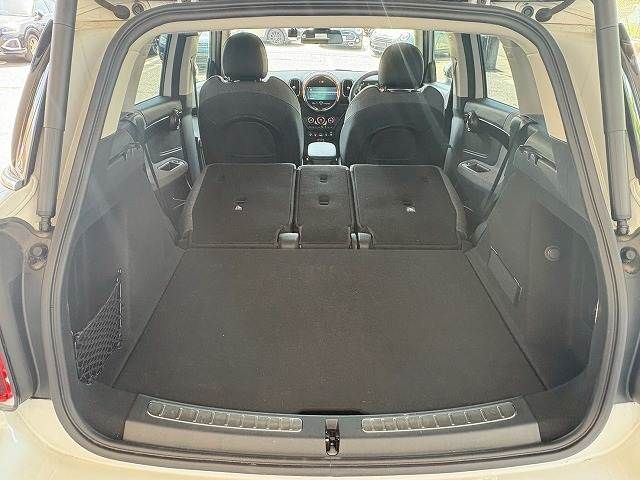 MINI COOPER D CROSSOVER