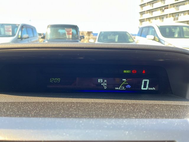 PRIUS Alpha