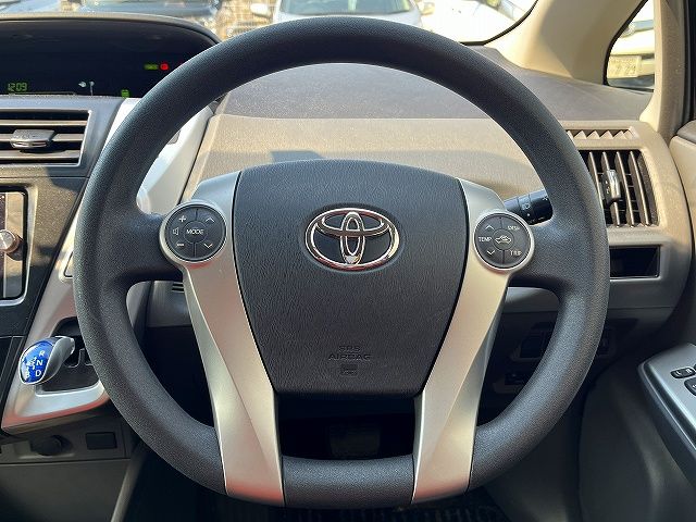 PRIUS Alpha