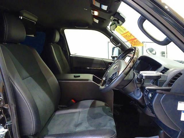 HIACE van 4WD