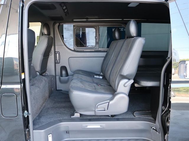 HIACE van 4WD