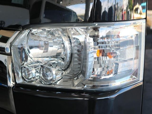 HIACE van 4WD