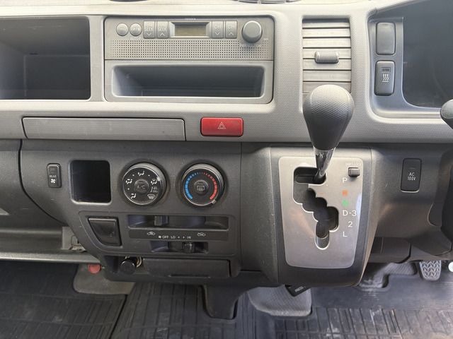 HIACE van 2WD