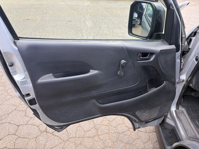 HIACE van 2WD