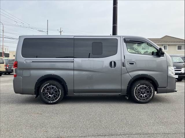 CARAVAN van 4WD