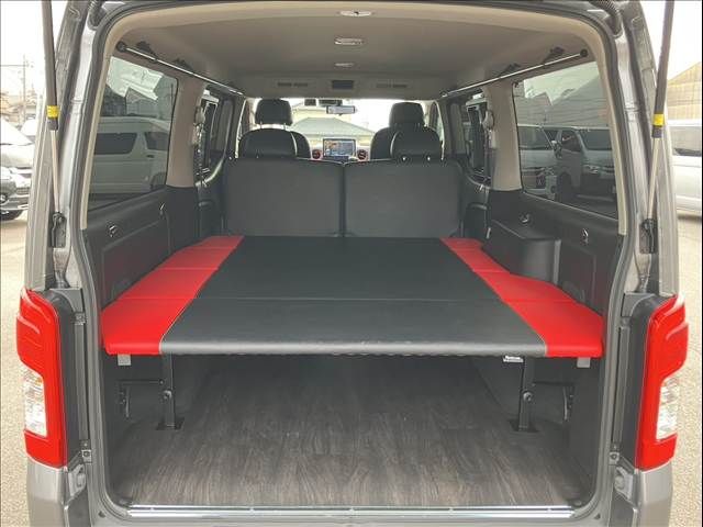 CARAVAN van 4WD