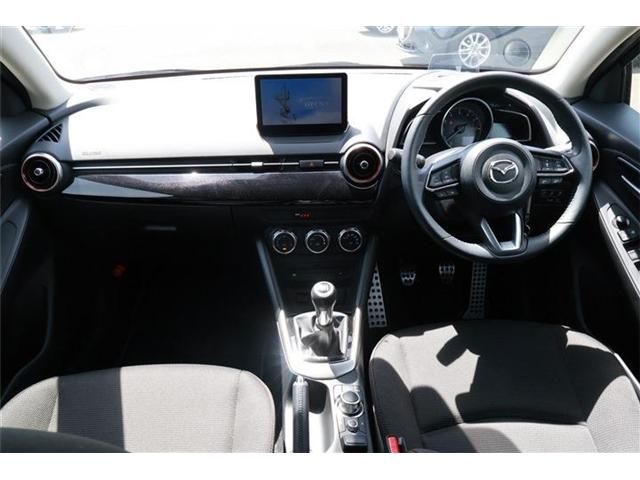 MAZDA2