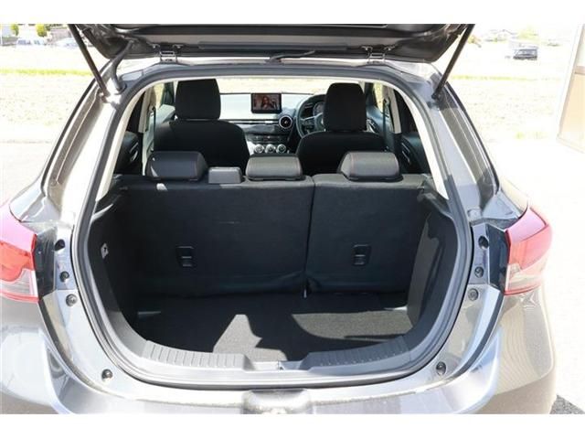 MAZDA2