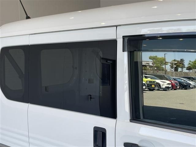 N-VAN