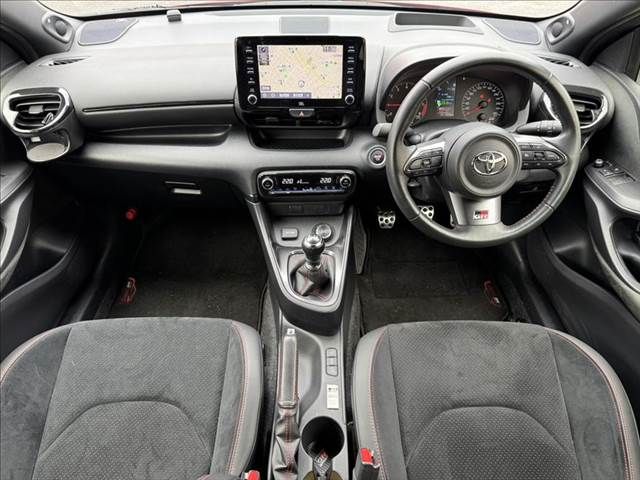 GR YARIS