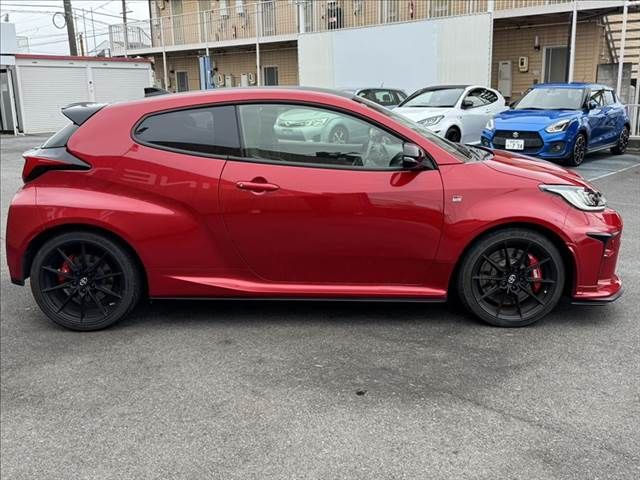 GR YARIS