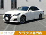 CROWN sedan hybrid