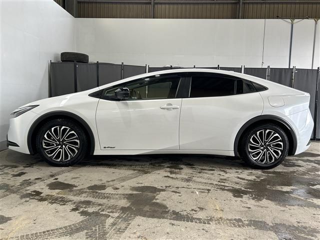 PRIUS 4WD