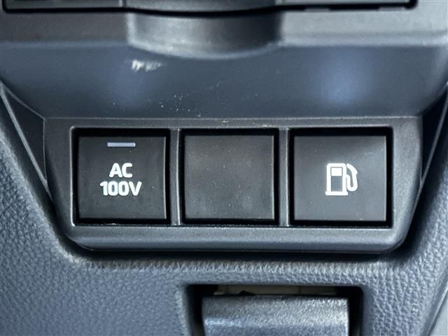 PRIUS 4WD