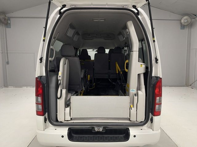 HIACE van 2WD