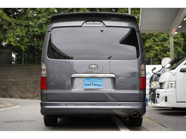 REGIUSACE van 2WD