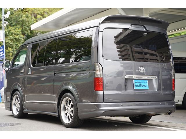 REGIUSACE van 2WD