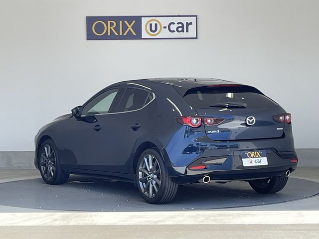 MAZDA3 FASTBACK