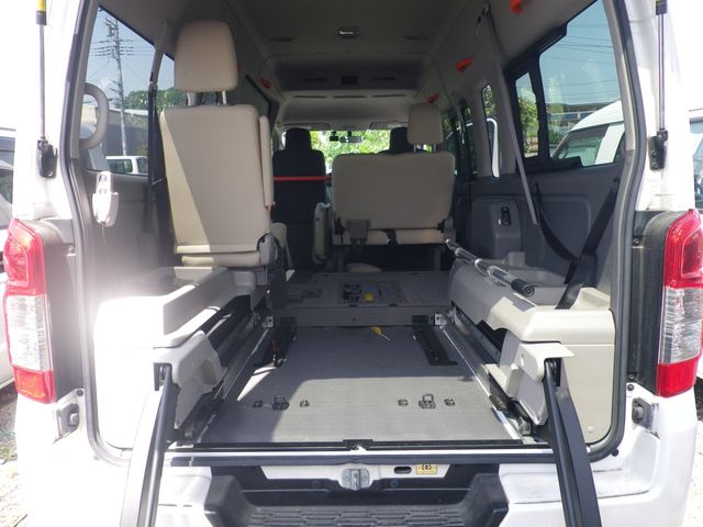 NV350 CARAVAN
