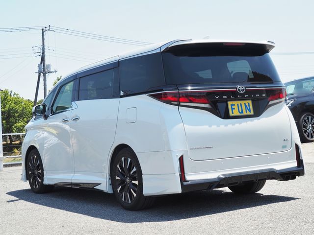 VELLFIRE HYBRID