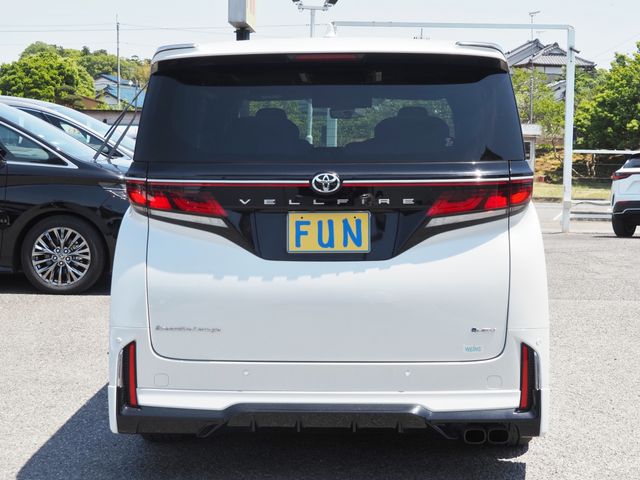 VELLFIRE HYBRID
