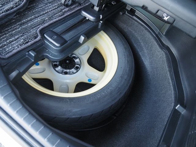 ALPHARD hybrid 4WD