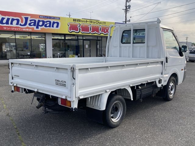 DELICA truck 2WD