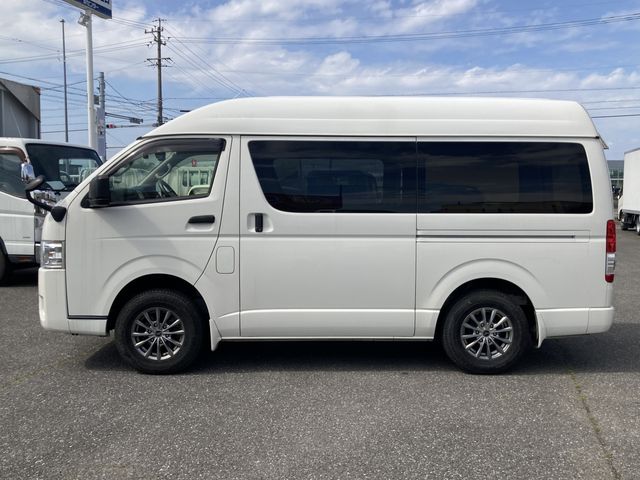 HIACE van 4WD