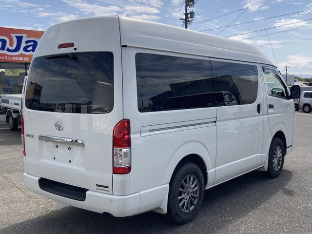 HIACE van 4WD
