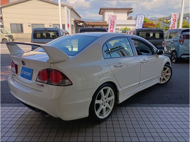 CIVIC sedan