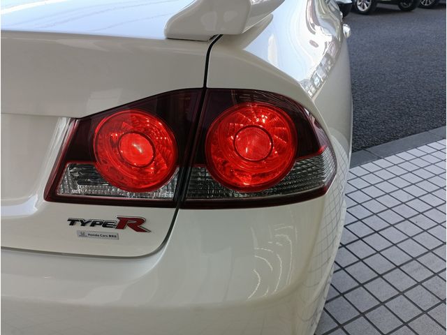 CIVIC sedan