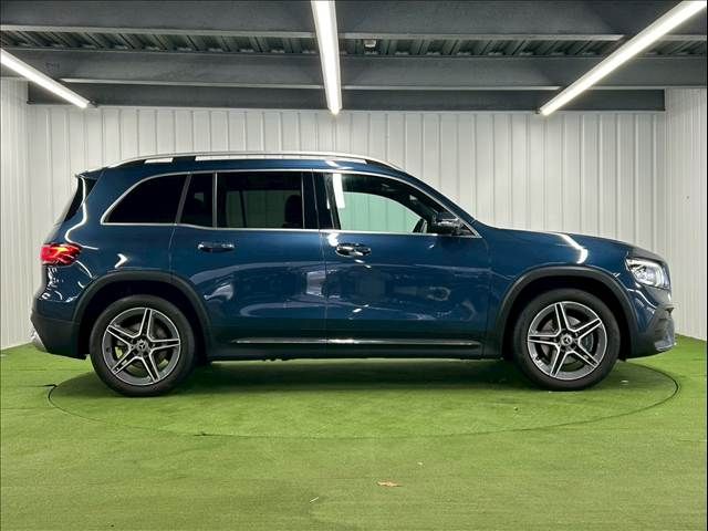 MERCEDES BENZ GLB
