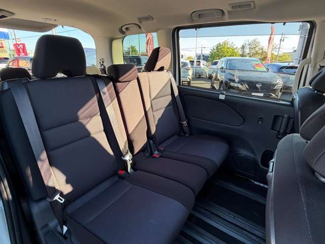 SERENA S-HYBRID 4WD