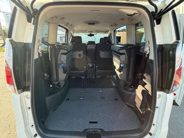 SERENA S-HYBRID 4WD