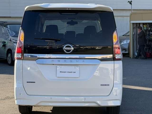 SERENA S-HYBRID 4WD